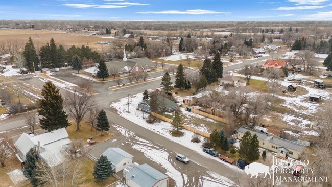 Building Photo - Charming Parker Home for Rent – Rustic Character Meets Modern Comfort!