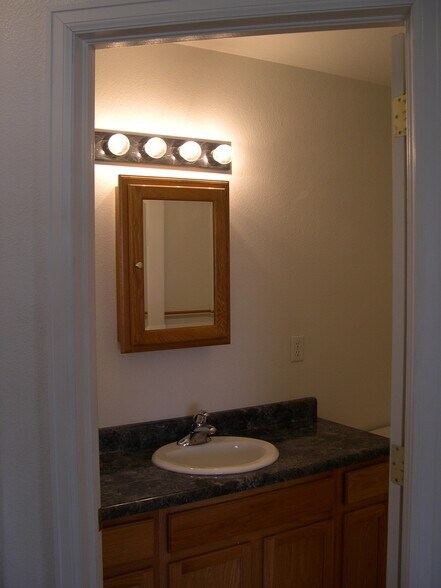 Building Photo - 461 N Sun Ct