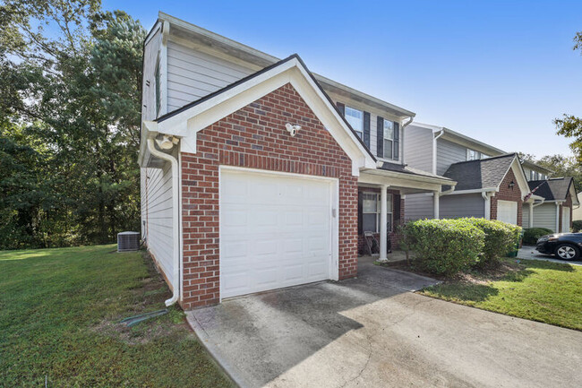 Building Photo - 2369 Charleston Pointe SE