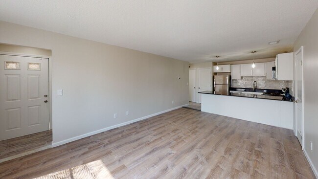Building Photo - Free Months Rent! Beautiful 1-Bedroom West...