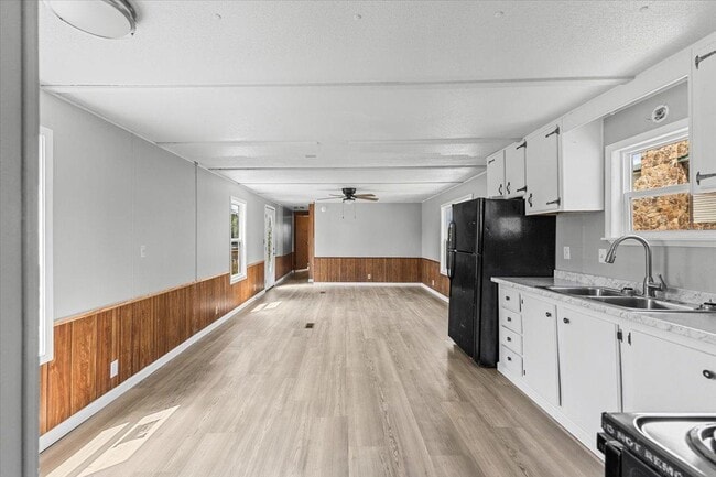 Building Photo - 2337 Weaver Pike