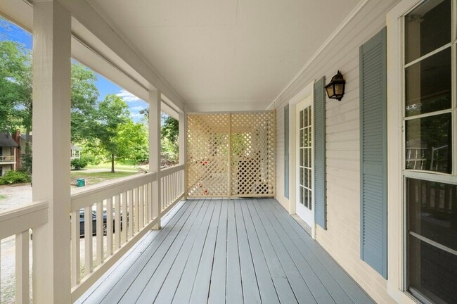 Building Photo - 5374 Rosedown Ct
