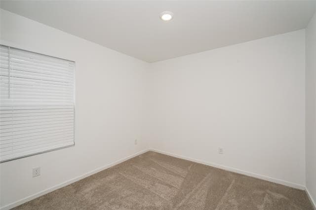 Building Photo - 1121 Tufted Dr