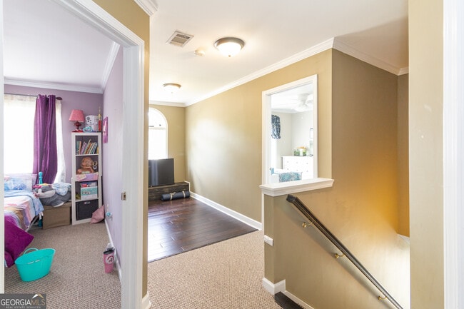 Building Photo - 27 Portico Pl