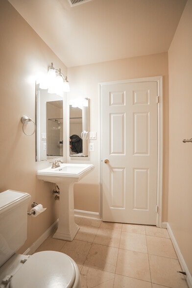 Building Photo - 5069 9th St S