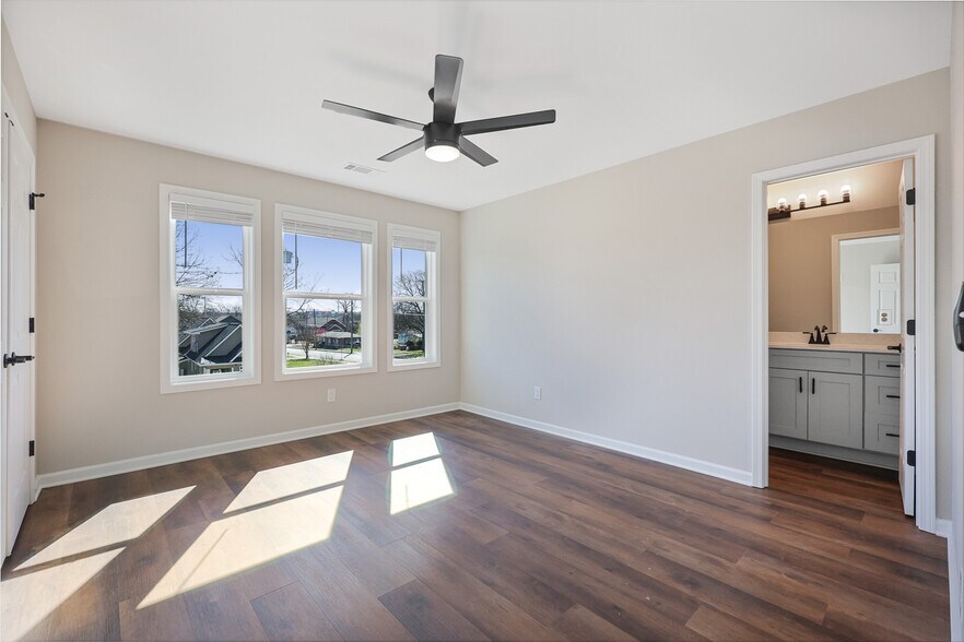 Bedroom 2 - 86 Maury St