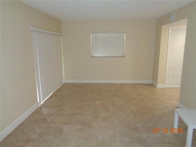 Building Photo - 140 Orchid Woods Ct
