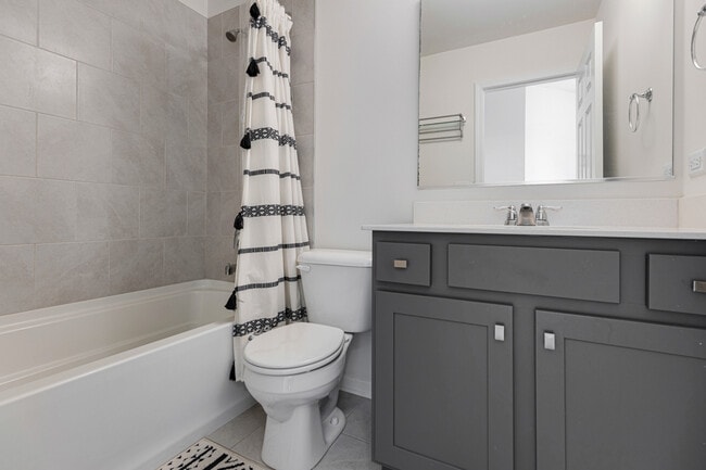 Building Photo - 4320 Monroe Ave