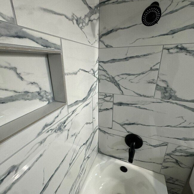 Building Photo - Luxurious 2-Bedroom Apartments with Modern...