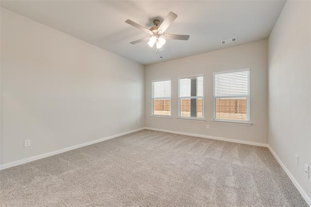 Building Photo - 221 Cranz Farm Dr