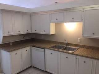 Building Photo - 3400 Halifax Dr