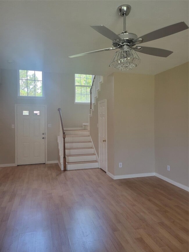 Building Photo - 13726 Rocky Bluff Dr