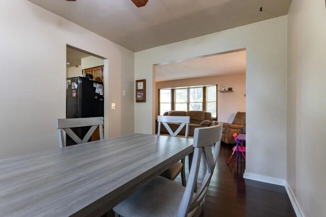 Building Photo - Click the “Apply Now” button or email wapmrentals@gmail.com for a prompt response.