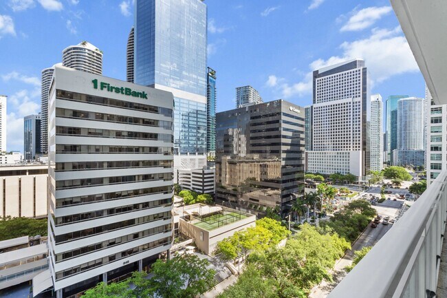 Building Photo - 951 Brickell Ave