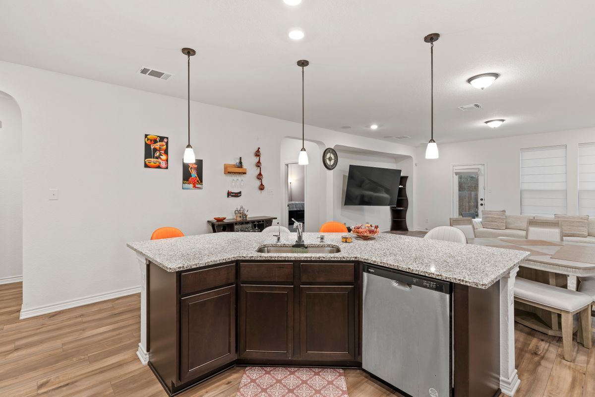 Building Photo - 5714 Agave Spine