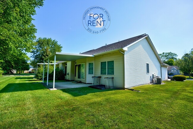 Building Photo - 3263 Silverwood Dr