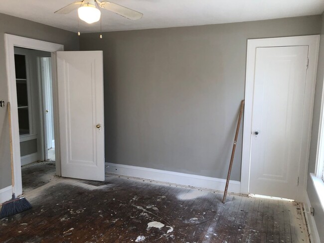 Building Photo - 3 BED 2 BATH SINGLE FAMILY IN SHAKER HEIGHTS!