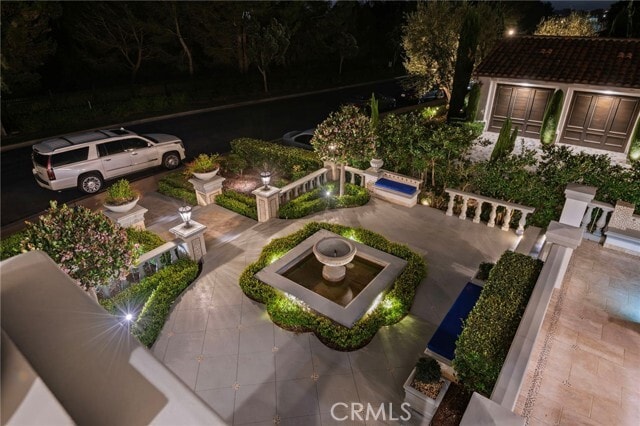 Building Photo - 7 Vista Luci