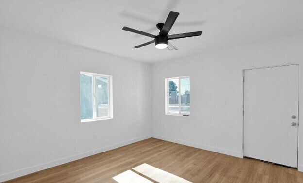 Building Photo - Newly Renovated 2 Bedroom, 1 Bath, with St...