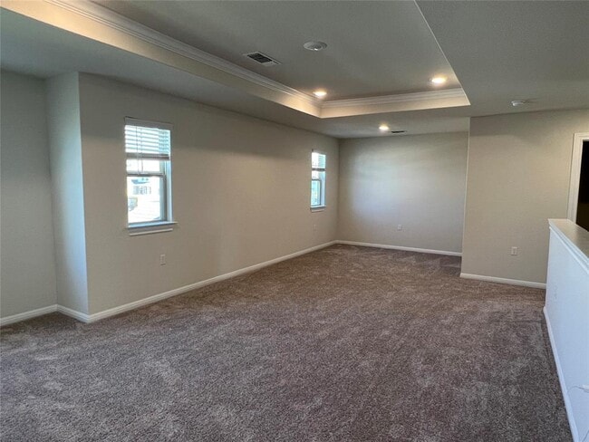 Building Photo - 6817 Ellsworth Walk