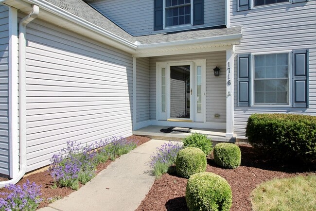 Building Photo - 3 Bedroom House for Rent