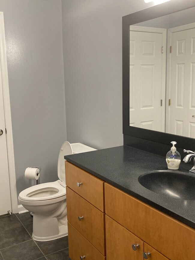Building Photo - 4550 Strutfield Ln