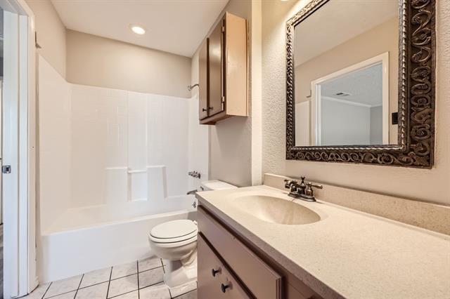 Building Photo - 602 Carl C Senter St