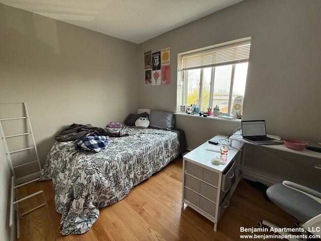 Building Photo - 226 Parker Hill Ave