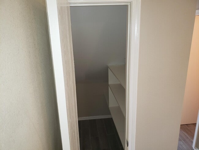 Building Photo - 3594 Friendswood Dr