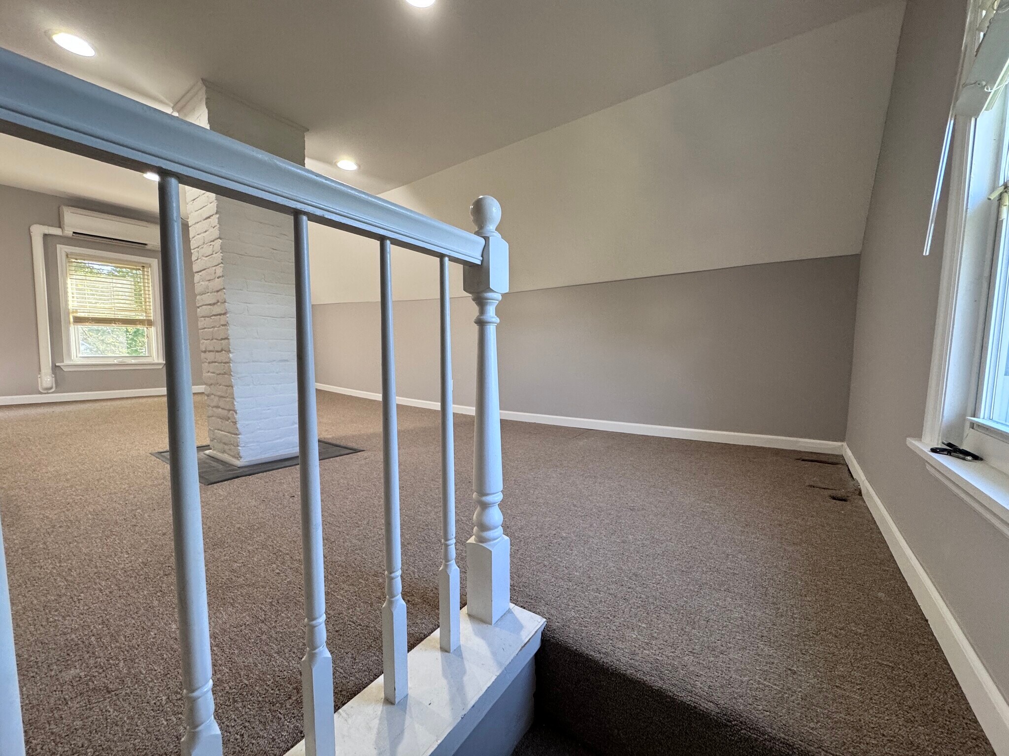 Den/office - 857 Sherman Ave