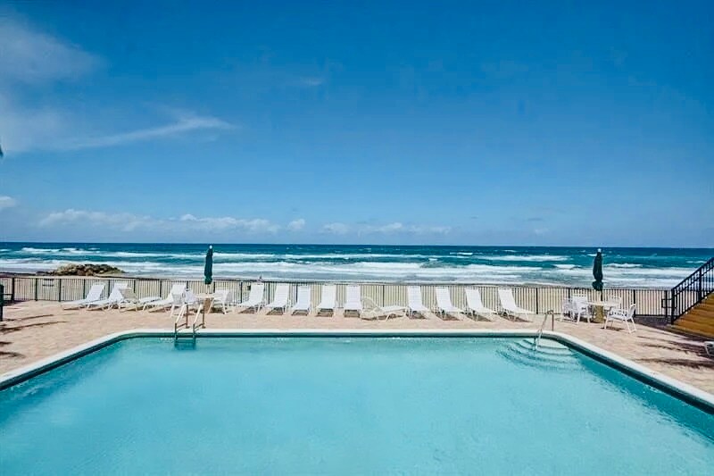 Pool1 - 1239 Hillsboro Mile