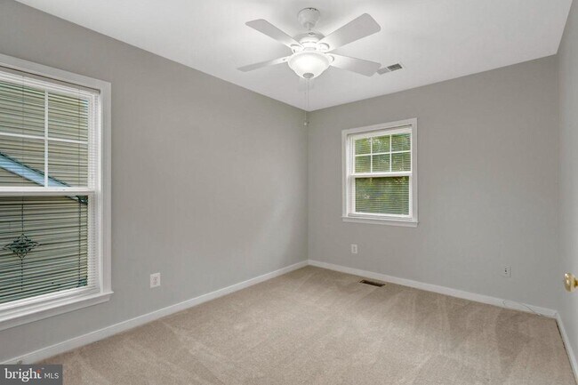 Building Photo - 26161 Rachel Hill Dr