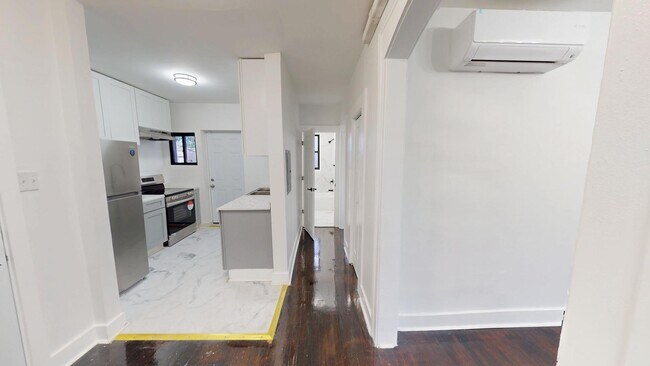 Building Photo - 2401 E 75th St