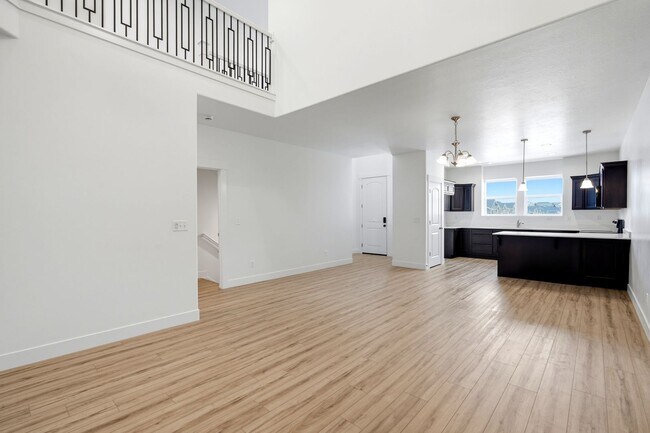Building Photo - 1627 W Talus Rdg Dr