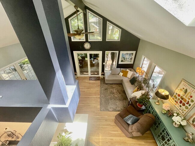 Building Photo - Tastefully Updated Home with a Beautifully...