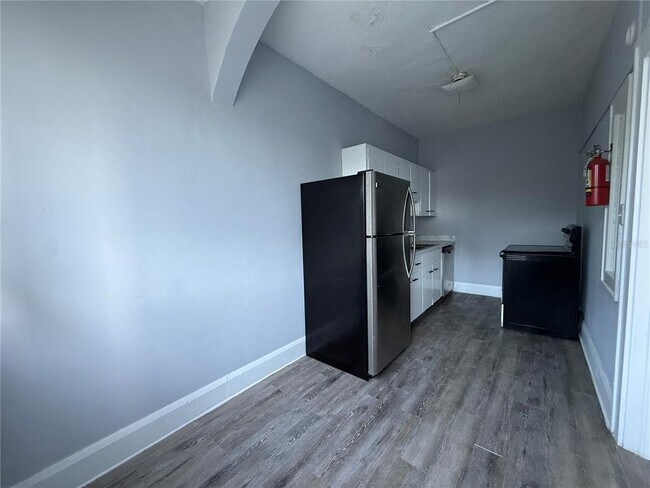 Building Photo - 730 W Central Ave