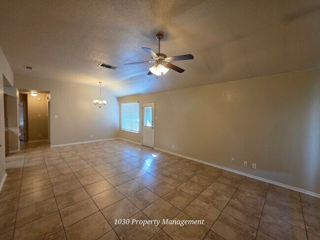 Building Photo - 2 Bed/2 Bath Duplex in Trimmier Estates! 500.00 off 1st full months rent