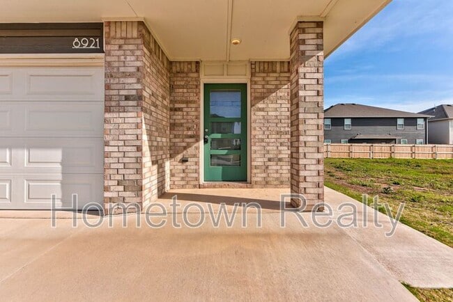 Building Photo - 8921 NW 109th Terrace