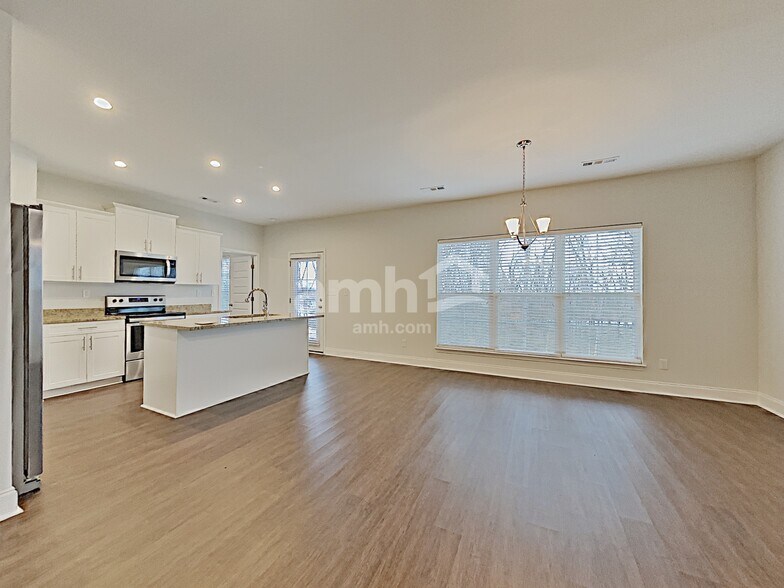 Building Photo - 5039 Mountain Springs Rd