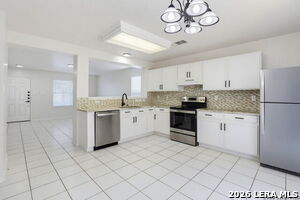 Building Photo - 111 Cindy Lou Dr