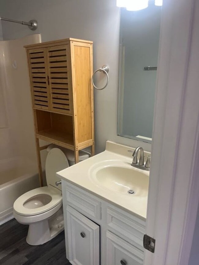 Building Photo - Available now. Beautifully Remodeled Townhouse Available in Central Mt Pleasant!