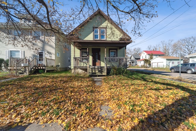Building Photo - 1800 Herbert St