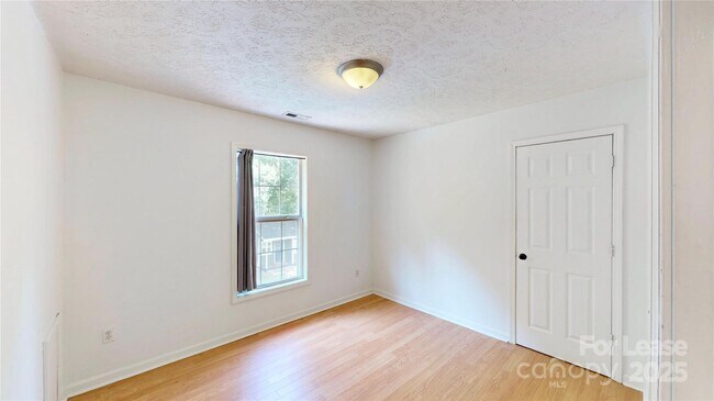 Building Photo - 5229 Mt Holly-Huntersville Rd