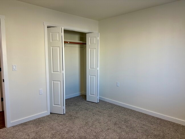 Building Photo - Helena - Quadplex