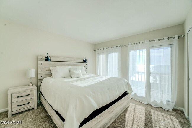 Building Photo - 23223 Front Beach Rd