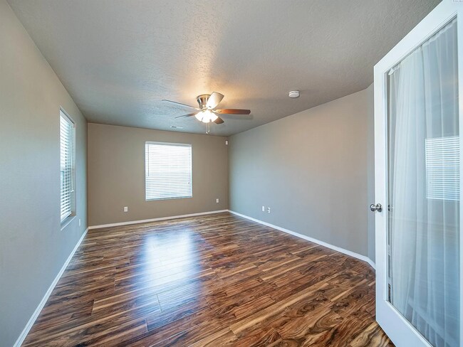 Building Photo - Luxury Kennewick Home for Lease – Elegant ...