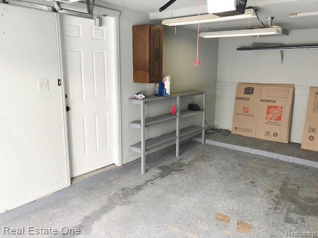 Building Photo - 37736 Charter Oaks Blvd