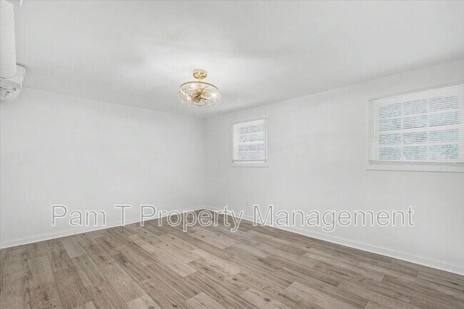 Building Photo - 201 A W 37th St