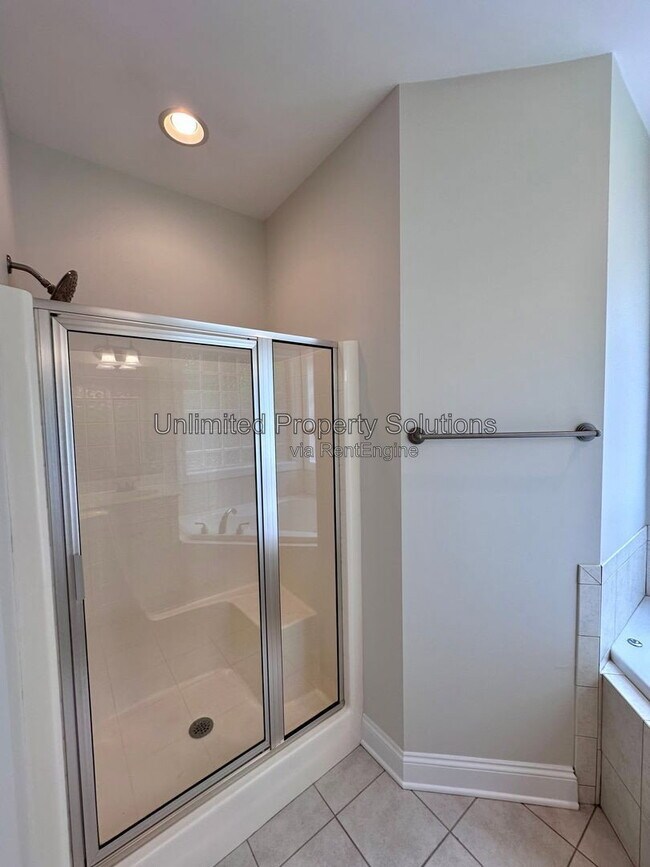 Building Photo - 5009 Whitner Dr