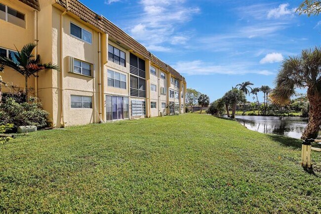 Building Photo - 8225 Sunrise Lakes Blvd